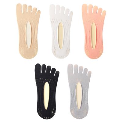 China Five Finger Sports Elastic Pilates Gym Compression QUICK DRY Knitting Women Exercise Sports Yoga Socks for sale