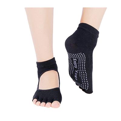 China QUICK DRY wholesale fitness anti slip cotton fashion yoga sock comfortable women socks for sale