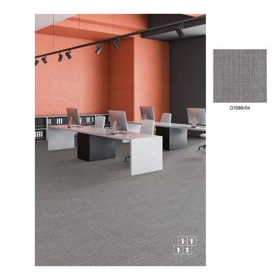 China Stain Resistant Heavy Duty Carpet Tiles 25x100cm Carpet 50X50cm Light Gray Commercial Carpet Tiles for sale