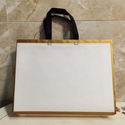 China RPET Handled Stain Laminated Tote Bag Shopping Bag Waterproof Nonwoven Logo Clothing Store Bag Making for sale