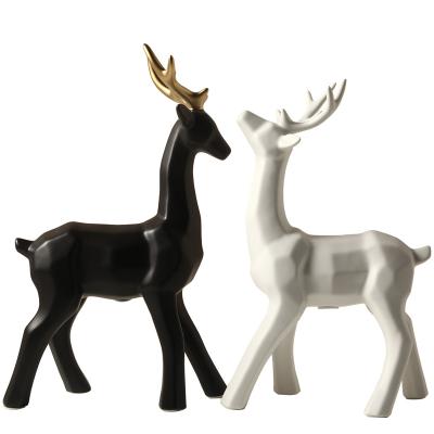 China Minimalist Ceramic Deer Decor Couples Decoration Craft Hand Craft Indoor Home Valentine's Day Ornament for sale