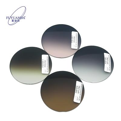 China Xiamen Progressive Factory Customize PC Color Sunglasses Lens Polycarbonate Gradient Color Lenses for sale