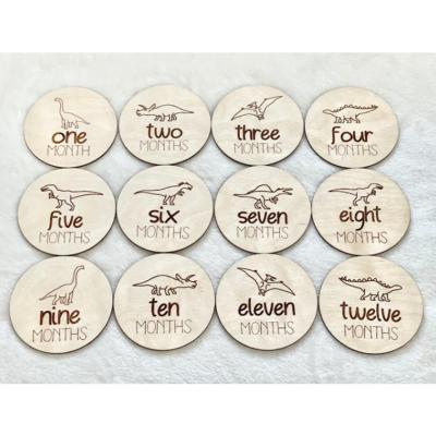 China Europe Dinosaur Theme Baby Milestone Marker Announcement Sign Cards Discs Baby Shower Gift Nursery Decor Wooden Photo Props Newborns for sale