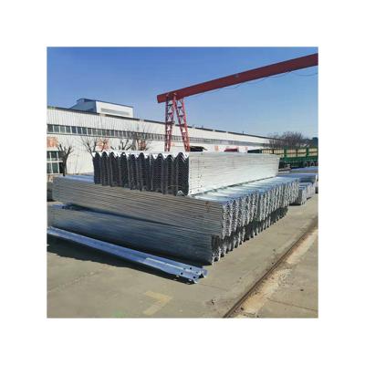 China Road Safety Professional Highway Traffic Beam Corrugated Corrugated Guardrail Hot Dip Galvanized for sale