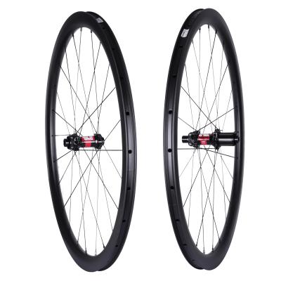 China Road Bikes Hubs DT240 Lightweight 700C Road Bike Disc Brake Carbon Fiber Bicycle Wheelset for sale