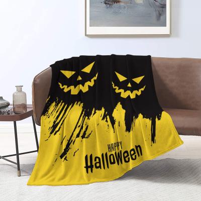 China PORTABLE Hot Selling Custom Woven Blankets Cheap Pumpkin Castle Halloween Flannel Sublimation Woven Blankets for sale