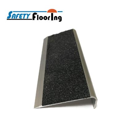 China SF Aluminum Carborundum Aluminum Stair Nosing For Stairs for sale