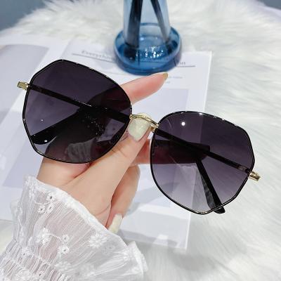 China Fashion Sunglasses Vintage Alloy Aviation Rimless Pilot Sunglasses For Men 2022 Brand Gradient Sun Glass Metal Female Oval Shading Brown Black Wine for sale