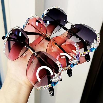 China Oculos bling rhinestone multicolor rhinestone shades men ladies sunglass men brand designer diamond women rimless vintage sunglasses fashion sunglasses for sale