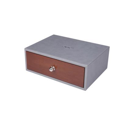 China High End Eco-friendly Faux Leather Guest Room Amenity Box Tray For Hotel Teak Organizer Tray Wood Holder 5 Star Supplies for sale