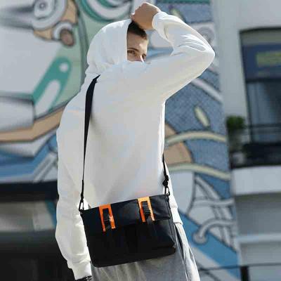 China 2021 New Fashion Oxford Shoulder Bag Casual Unisex Messenger Bags for sale