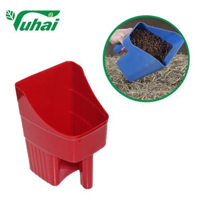 China PP Feeding Hopper Large Capacity Plastic Feeding Scoop For Horse Hay Feeder Cattle Feeder for sale