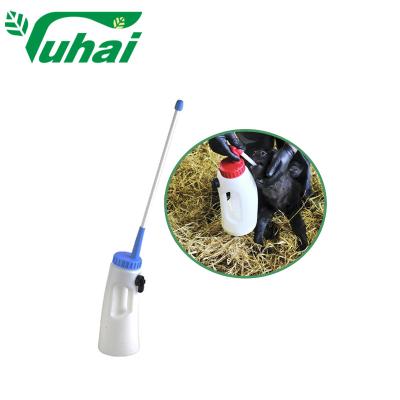 China 2L Calf Feeding Bottles Animal Feeding Bottle,Calf Speedy Feeder Drenching Bottle for sale