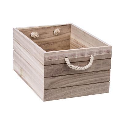 Cina Sustainable Paulownia Wood Easy Carry Cheap Rustic Wooden Food Crate Crate With Rope Handle in vendita