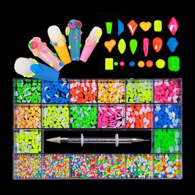 China Decorate 21 Grid Nail Glitter Nail Charms Wholesale Hot Popular Decoration Luminous OEM ODM ODM Rhinestone Nail Jewelry Accessories for sale