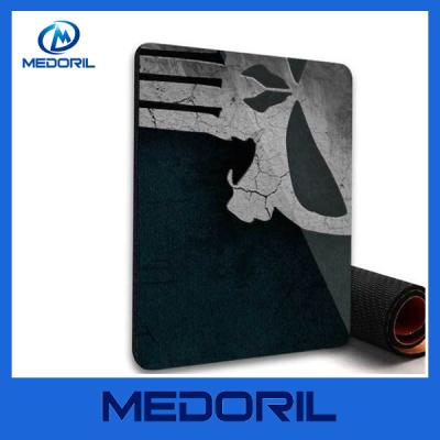 China Customized non-slip backing rubber material mouse pad stain resistant cloth top mouse pads for sale