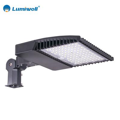 China Sports Stadiums Easy Installation ETL IP65 5 Years Warranty AC100-277V LED Parking Lot Lighting for sale