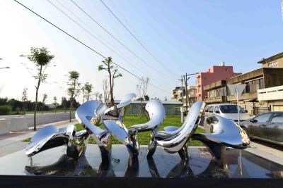 China Polished Metal Outdoor Statues Sculptures Abstract For Residence Decoration for sale