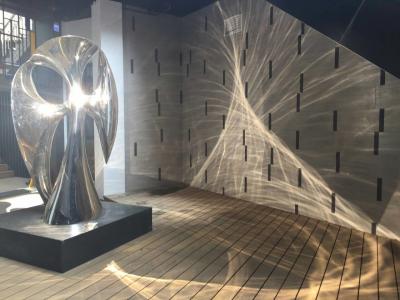 China Mirror Stainless Steel Sculpture , Stainless Steel Abstract Sculpture for sale