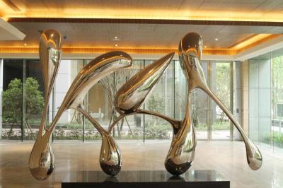 China Modern Garden Ornaments Statues , Metal Art Stainless Steel Garden Sculptures for sale