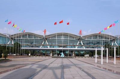 Chine Mât de drapeau conique en métal du pied 7m de drisse manuelle 20 à vendre