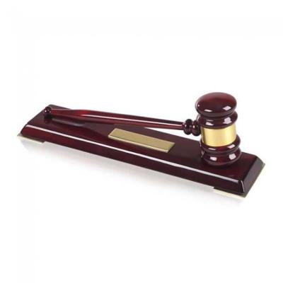 China Finish Europe Piano Wood Gavel And Block Sets With Engraving Dishes Wood Gavel And Bass Award for sale