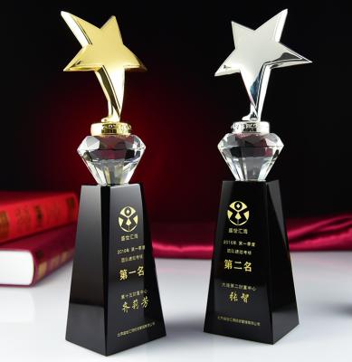 China Europe Custom Design Black Crystal Base With Metal Star Trophy Award for sale