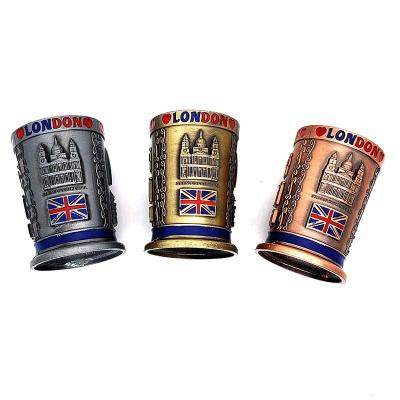 China Retro Metal London Souvenirs Europe Factory Country Ornaments Wine Cup Office Gift Custom Tourists Home Decoration for sale