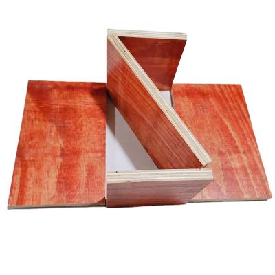 China Cheapest price modern favorable red plywood project Guangxi factory direct sales concrete plywood for sale