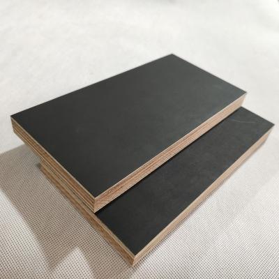 China Guangxi Traditional Construction Plywood / 15mm 18mm Concrete Film Faced Plywood 4*8/3*6 for sale