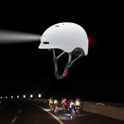 China 2021 ABS+PC Popular Electric Scooter Helmet Mount Popular Unique Helmets Motorcycle Helmet With LED Front And Rear Warning Lights for sale