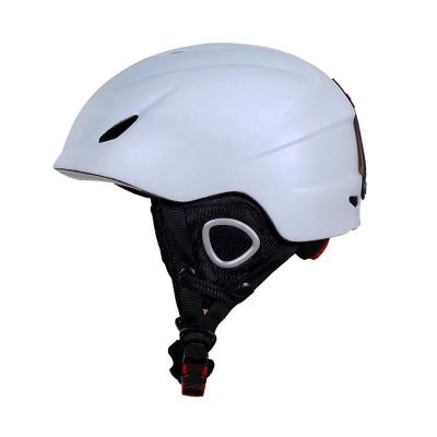 China Hot Selling Watersport Ski Comfortable Outdoor Shockproof Helmet For Skiing , Snowboarding Sports for sale