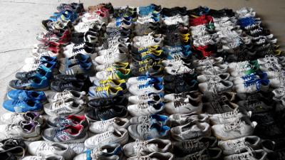 China used sport shoes   win-win garment factory, main products used shoes, hand bags for sale