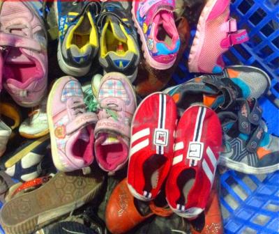 China Baby shoes/used children shoes with large stock for sale