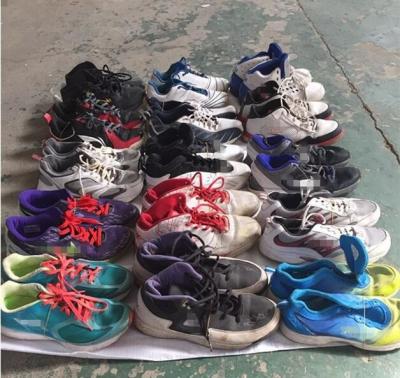 China Internation brand sport shoes/used sport shoes in pair ,second-hand shoes ,old shoes for sale