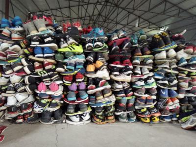 China All kind of used shoes cream quality for your choose,used shoes used clothing used bags for sale