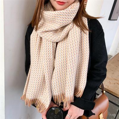 China Everyday life OEM design winter plaid scarf women cashmere other scarves and shawls for sale