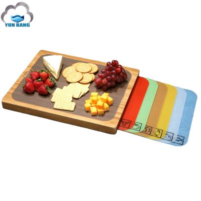 China Kitchen Tools Eco Friendly And Durable Bamboo Square Cutting Board for sale