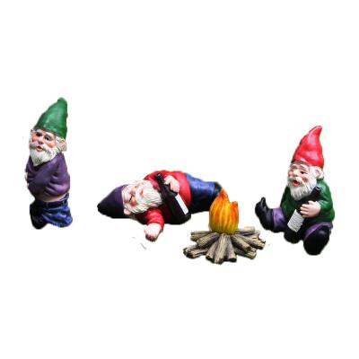 China Wholesale Europe Gnome Ornaments Outdoor Garden Decoration Resin Crafts Garden Decor for sale