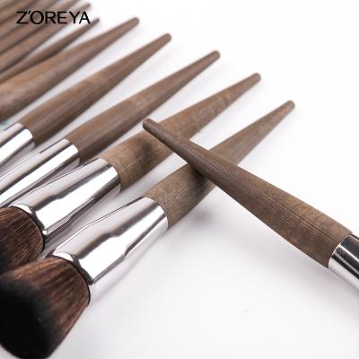 China Multifunctional face makeup brush bag makeup brush set custom makeup brushes made in china for sale