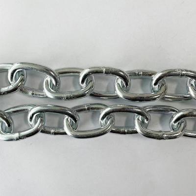 China Guardrails 3mm Q235/Q195(G30)NACM90 Blue Zinc Smooth Welding  Machine Chain Straight Link Chain for sale