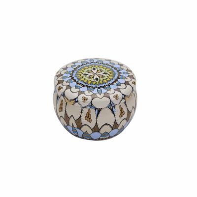 China Custom Printing Decorative Round Candle Tin Box Candle for sale