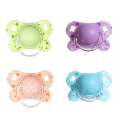 China BPA Free Custom Baby Silicone Heart Safety Pacifier For Kids Light Up Pacifier for sale