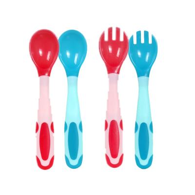 China Reasonable Temperature Change Feeding Children's BPA Free Silicone Bendable Baby Fork and Spoon Set Te koop