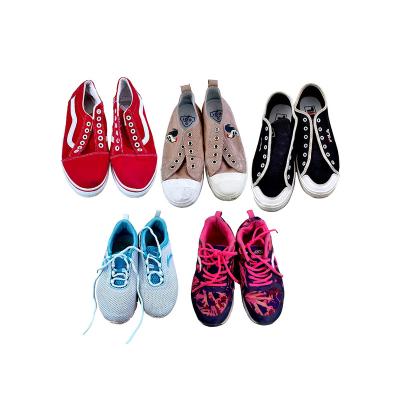 China Fashion trend used women shoes factory woman used shoes occasion shoes 45-100kg bulk bales for sale