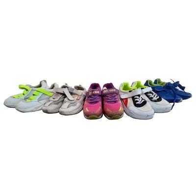 China Cushioning Shoes Used For Children Second Hand Shoes Savings Used Slippers Balls For Adults And Children for sale