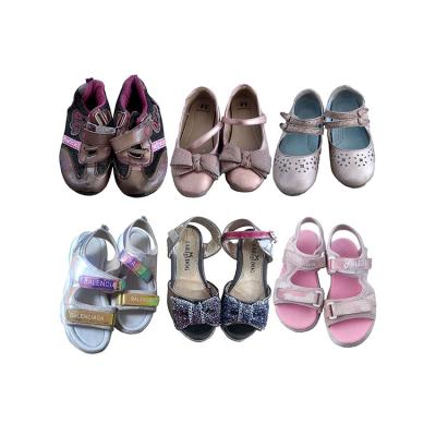 China Damping Flat Heel Shoes Girls Used High Quality Used Shoes Girls Sandals 2022 Summer Kids Princess Flower Used Leather Shoes for sale