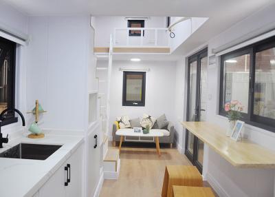 China Modern Tiny House With Kitchen And Bathroom Luxury Prefab Tiny Home On Wheels for sale