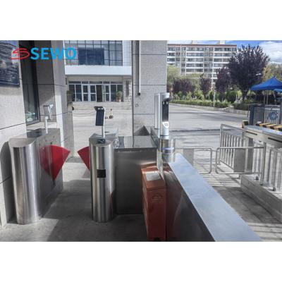 China Facial Recognition Flap Barrier Turnstile Gate , Pedestrian Barrier Gate For Bus Station for sale