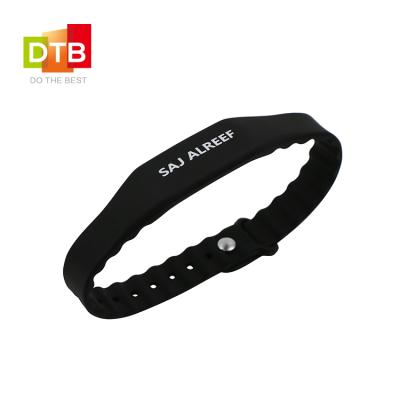 China DTB Waterproof Classic NFC MIFARE Silicone Wristband Mifare 1k Silicon Wristband for sale